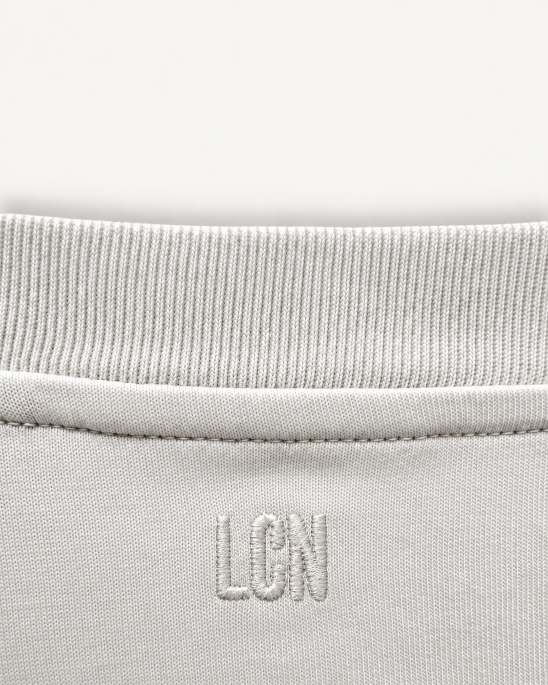 T-shirt Place Pigalle – Cloud Dancer 